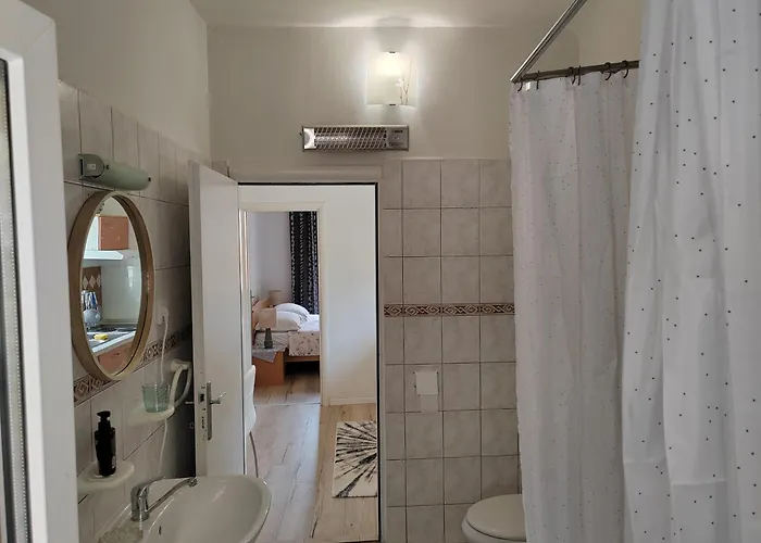 Apartman Ani *